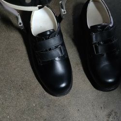 Leg Brace With Shoes