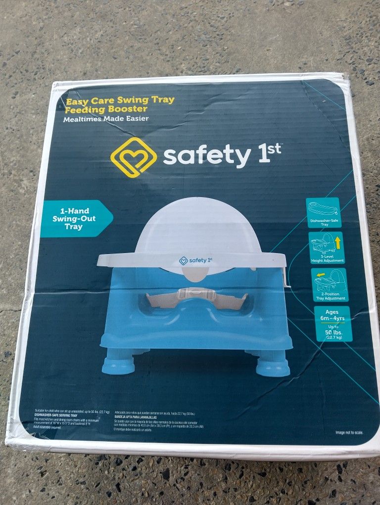 Safety 1st Easy Care Swing Tray Feeding Booster Seat Chair