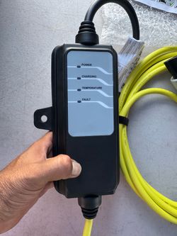 BMW brand new Intertek (contact info removed) APTIV SMART FORTWO EV CHARGER (contact info removed)-13 Plug-in