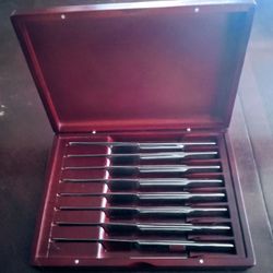 Wusthof 8 Piece Steak Knife Set w/Gift Case