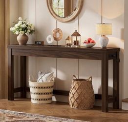 Entryway table