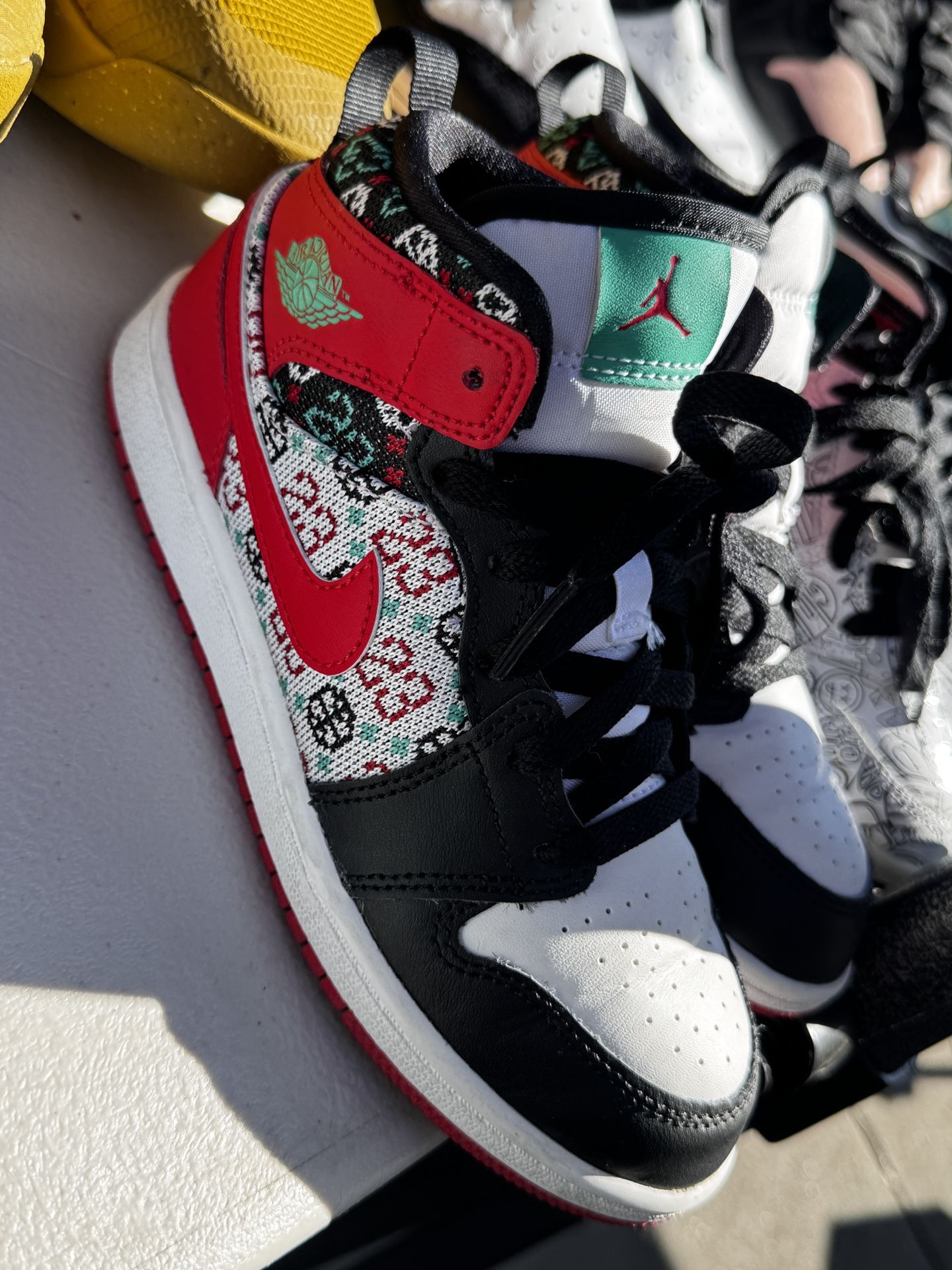 Jordan Sneaker Boy 