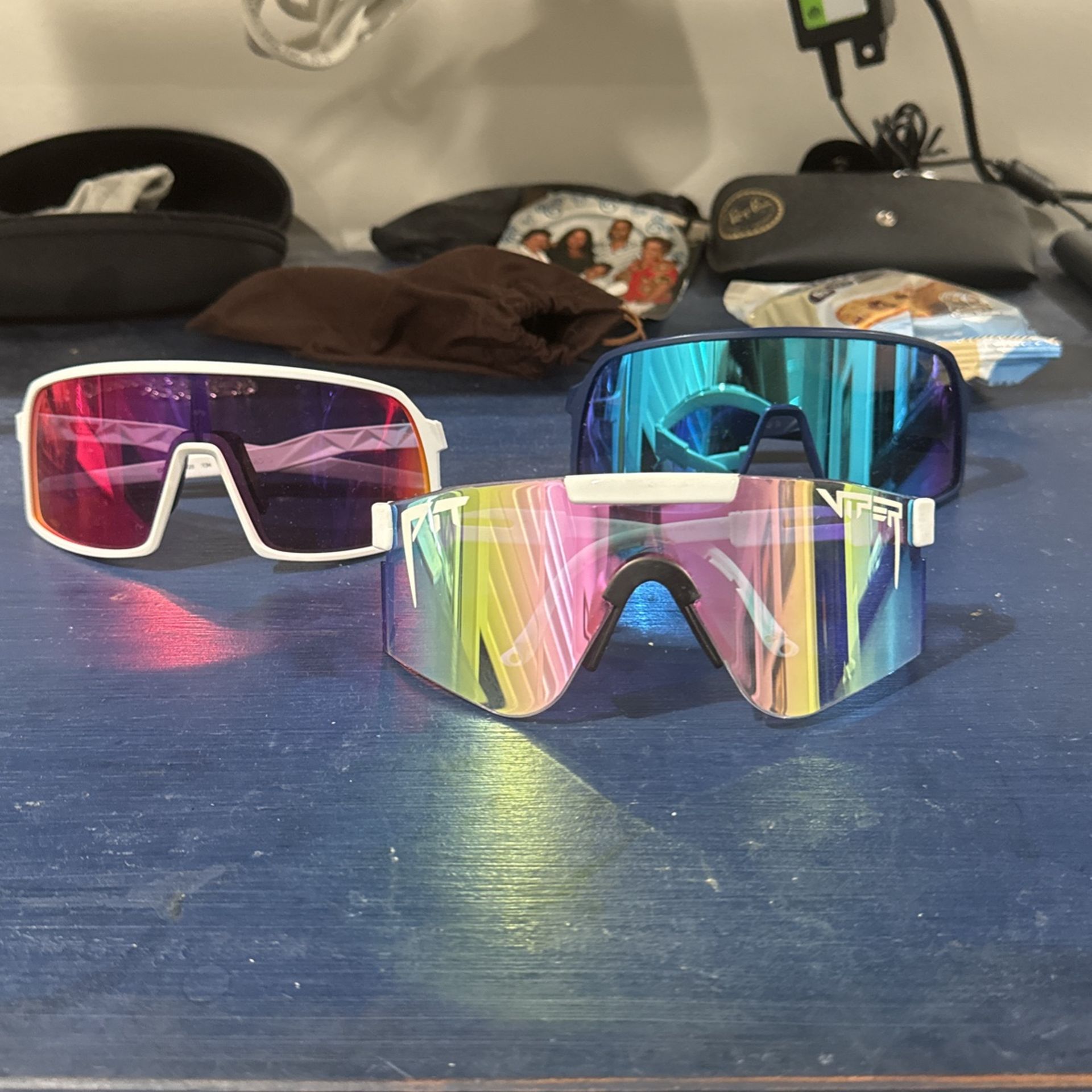 Oakley Pair And Pit Vipers