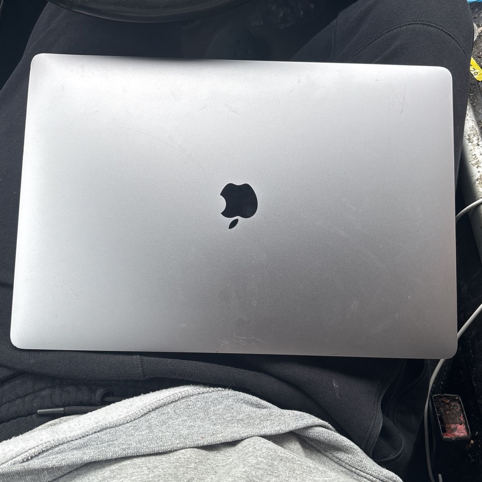 2019 Macbook I9 Processor 16 Gb Ram