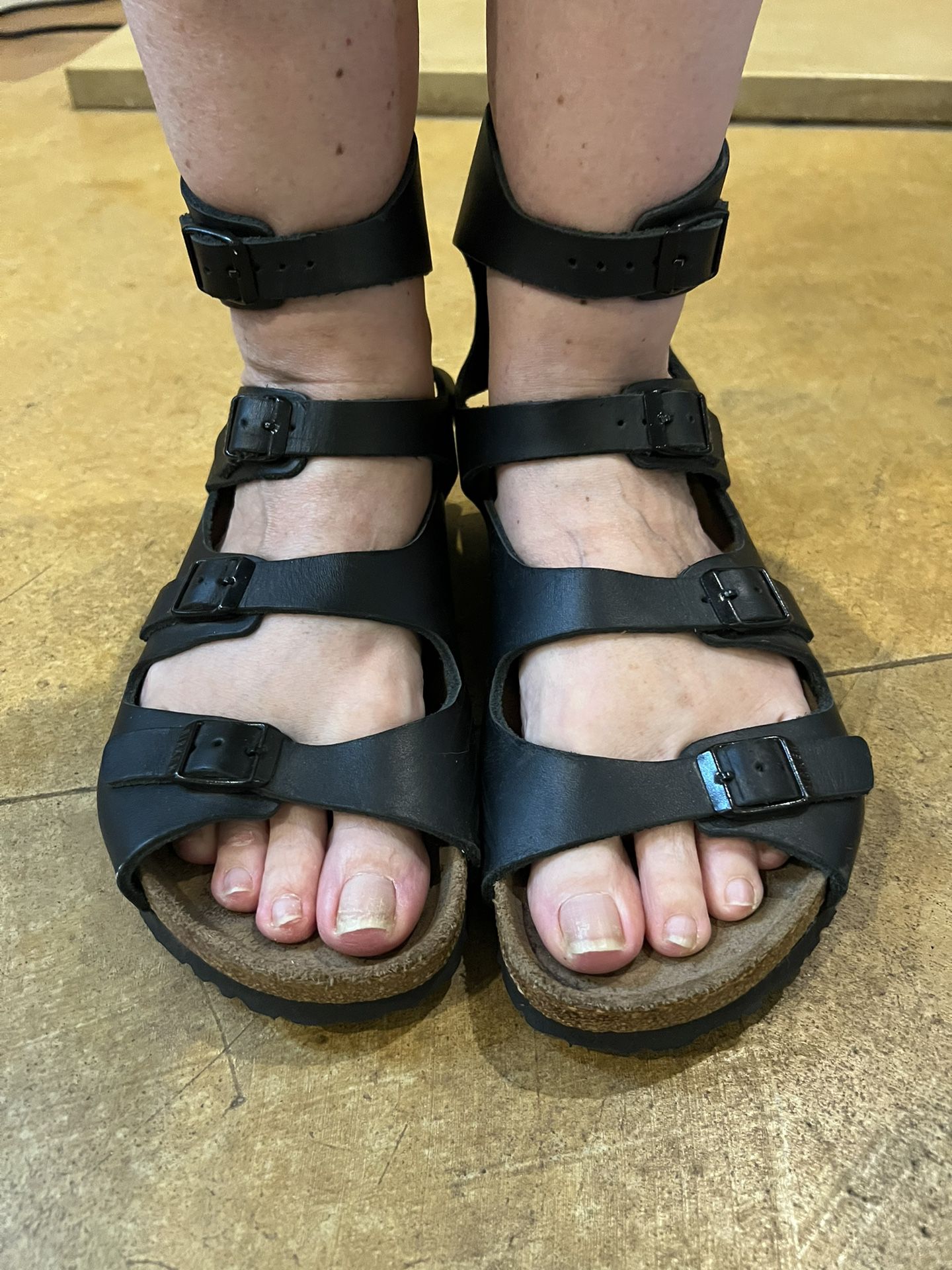 Birkenstock Athens ankle strap gladiator sandals size 39 (8.5)