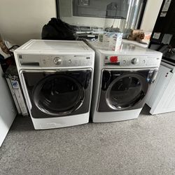 KENMORE XL WASHER AND GAS DRYER 