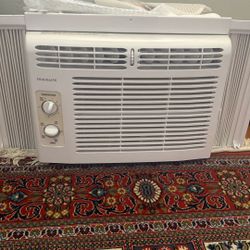 Frigidaire 5K BTU AC unit 