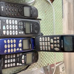 Collection Of 5 Vintage Cellphones 