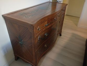 Drawer dresser