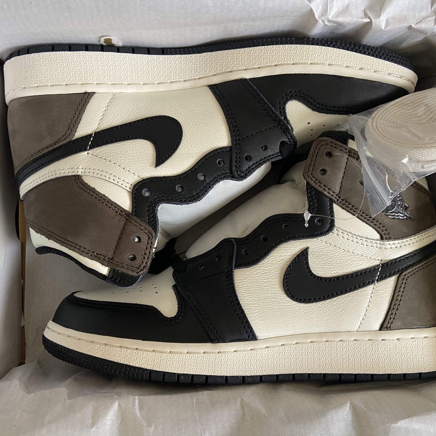 Jordan 1 Mochas gs 6y