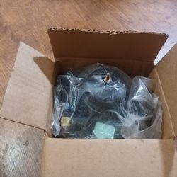 Mercruiser 6 cylinder Carburetor NEW IN BOX