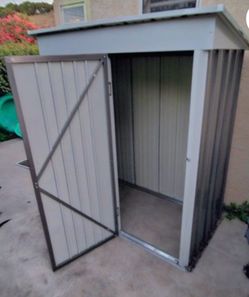 Lite Metal Outdoor Storage Shed, Good Condition,, No Floor, 32in X 5ft X 5.3ft Tall