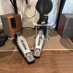 Alesis Nitro Mesh Electronic Drum Set