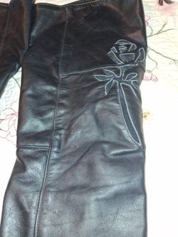 Pair Of  Leather Chaps 39 Long  About 12/14  Pants Size Maybe Smaller Or Bigger Size