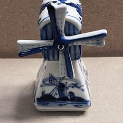 Vintage Original Design Delft Blue Hand Painted Holland Small Spinning Windmill