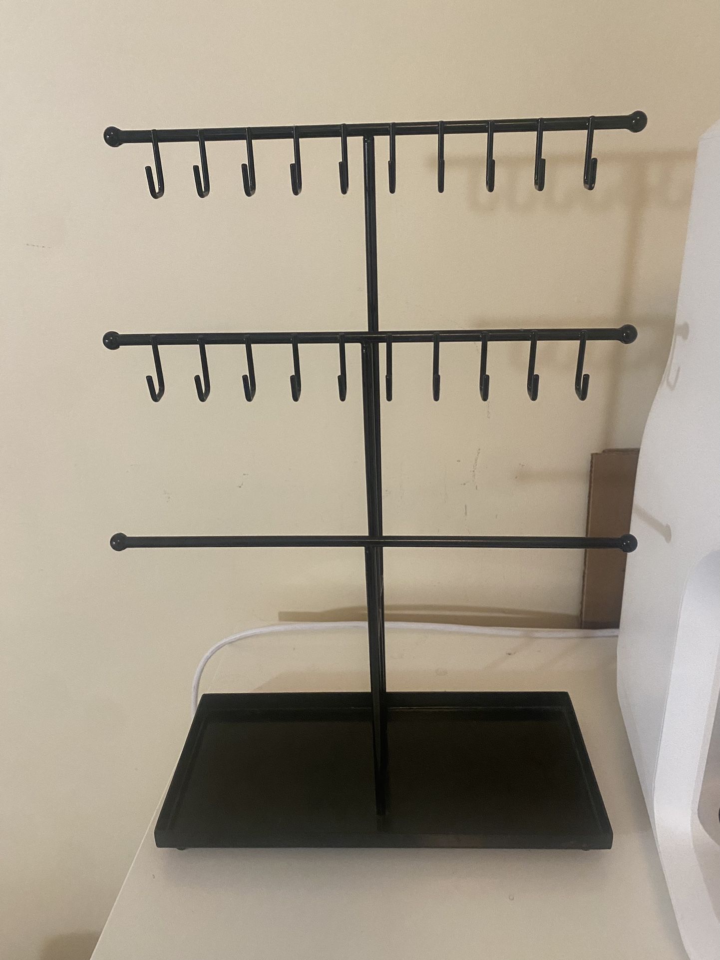 Metal Jewelry Stand / Necklace Organizer