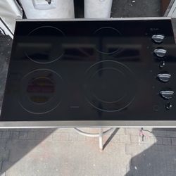 Frigidaire Double Oven and GE Profile Electric Cook Top