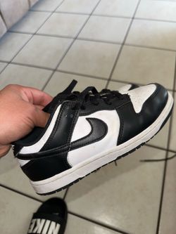 Nike pandas size 2 youth