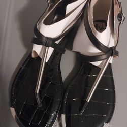 Brand New Womens Designer Sandals Size 9