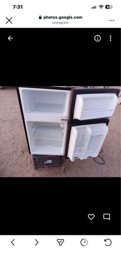 Mini fridge