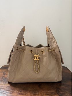 Chanel 25 Small Beige