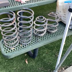 BMW E30 Stock Springs