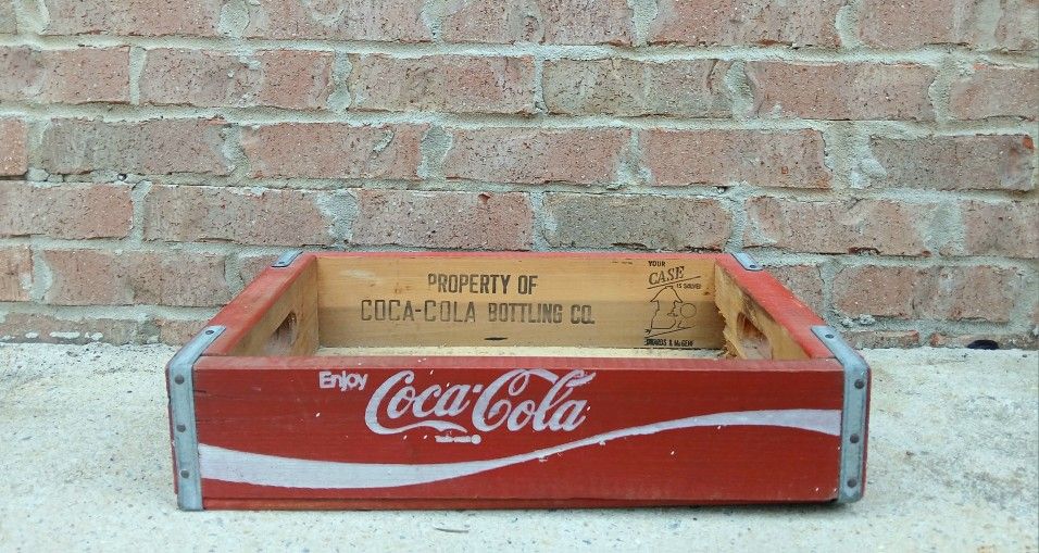 Vintage Coca-Cola Edwards & McGehe (Your Case Is Solved) Wood Crate