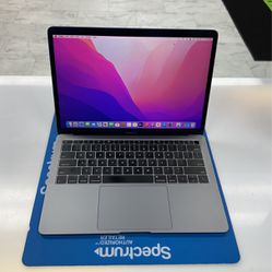 2018 MacBook Air 13” Intel Core i5 CPU 8GB Ram/256GB Ssd , Like New Condition
