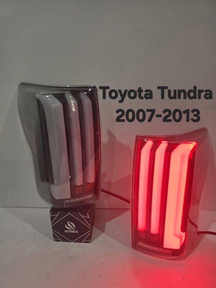 Toyota Tundra 2007-2013 Tail Lights