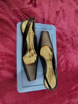 New Women's JRenee Strap Heels Size 8