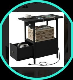 LIDYUK End Table with Charging Station, 