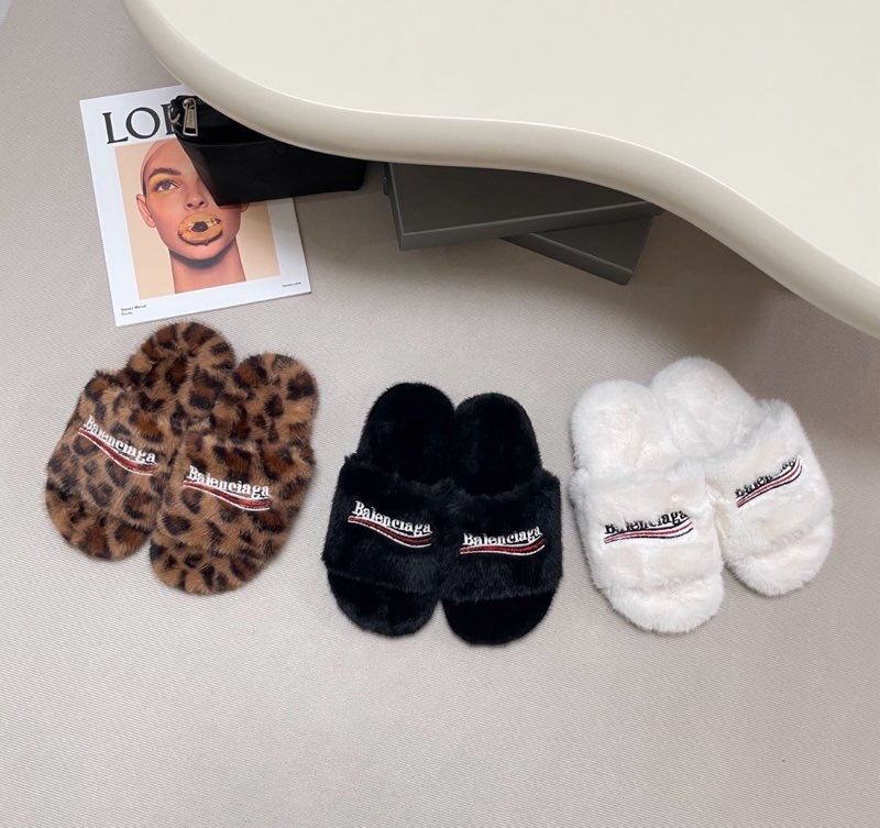 Balenciaga Fur slides