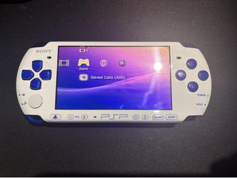 PSP 3000 BLUE AND WHITE