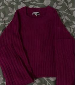 Cropped Knitted Sweater