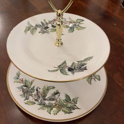 Boehm Chickadee & Holly Two Tier Tidbit Server