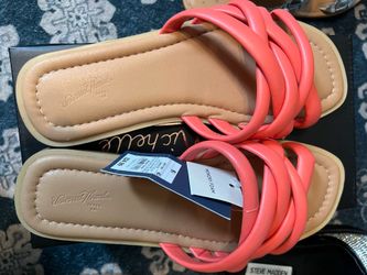 Sandals 6 1/2