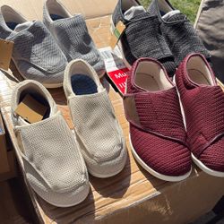 Diabetic Shoes All Different Colors & Sizes Different Styles