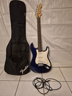 Squier Strat by Fender - Eletric Guitar
