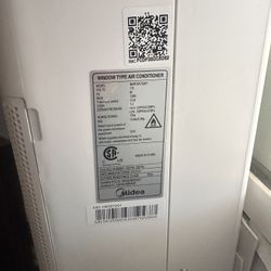 Air Conditioner - Window Unit 