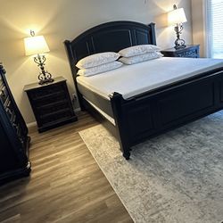 Stunning Black King Bedroom Set – Mixed Collection of High End & Rare Furniture Pieces! (READ AD!)