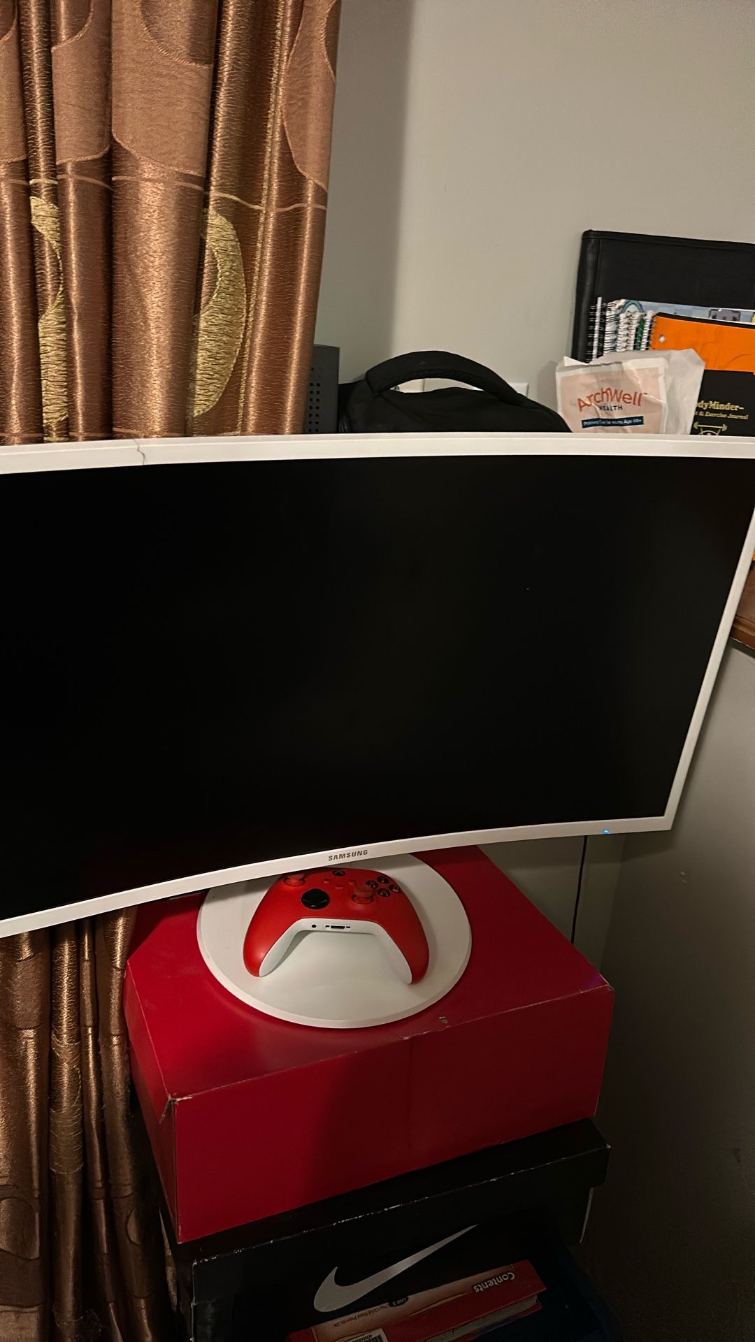 Samsung Monitor 27’ inch 120 fps
