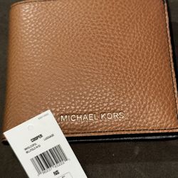 Michael Kors NEW wallet With Tags 
