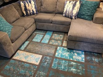 5-Seat Sectional Set w/ Rug