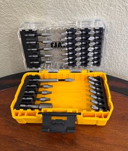 NEW DEWALT Screwdriver Bit Set