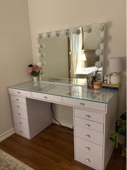 White Makeup Vanity with Lights, Mirror, & Drawers