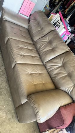 Comfy 3 Seat Couch!
