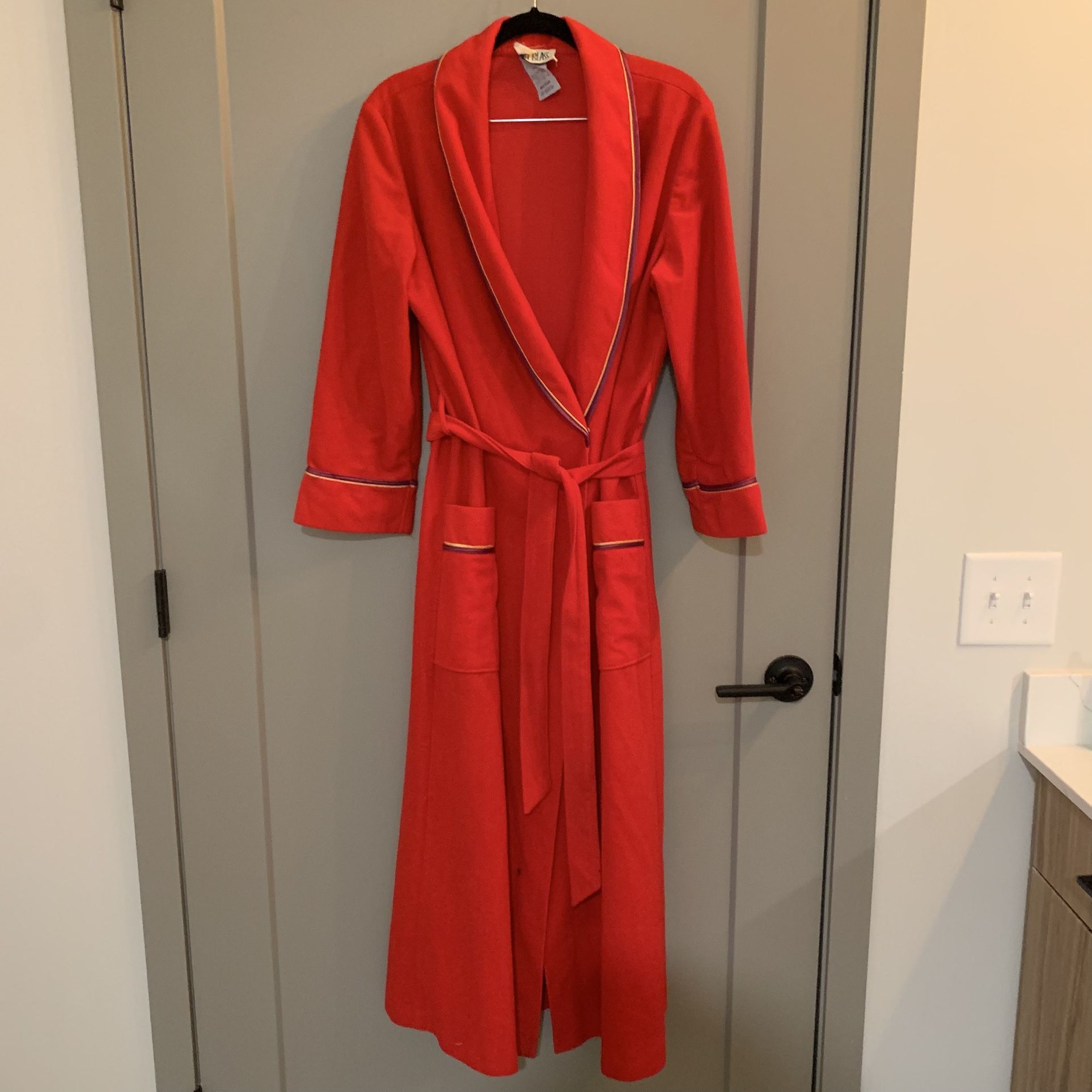 Vintage Bill Blass Red Robe size Medium