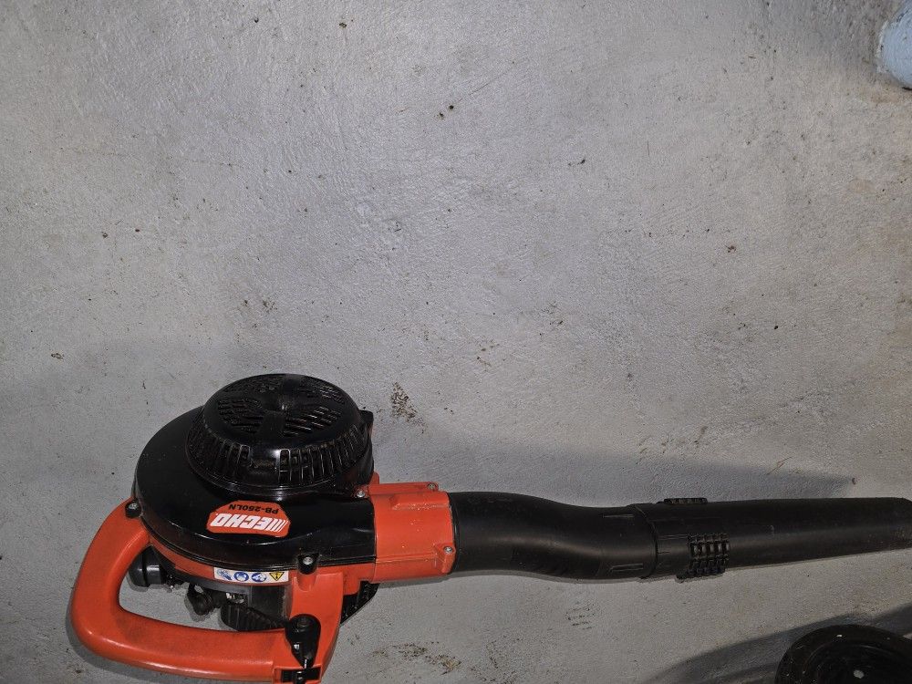 Echo Handheld Leaf Blower Gas