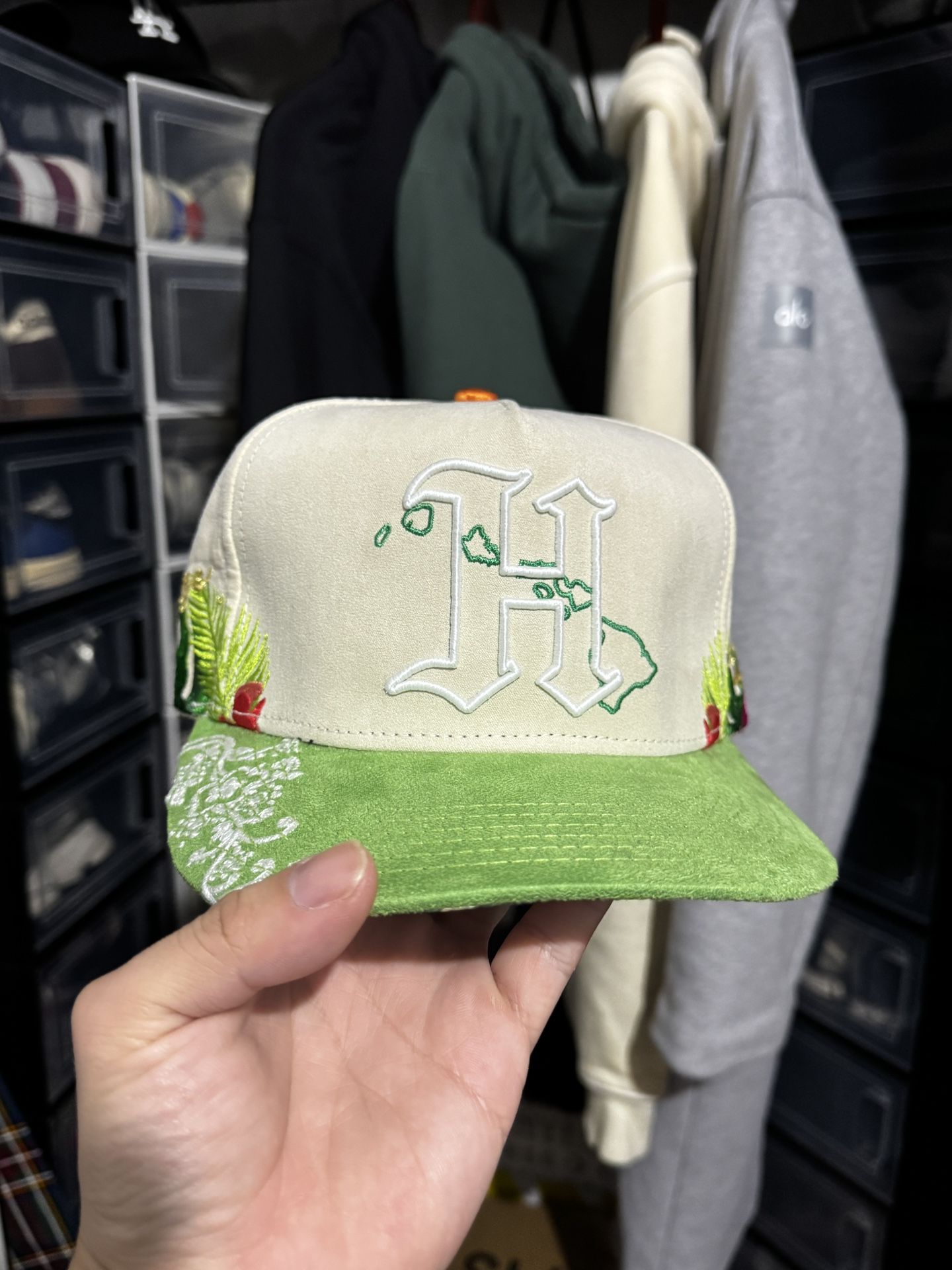 Dvnielluu x Hawaii Hat *New*