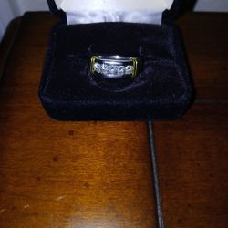 MAN,S DIAMOND RING